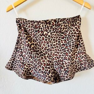 Leopard Print Women's Shorts‎